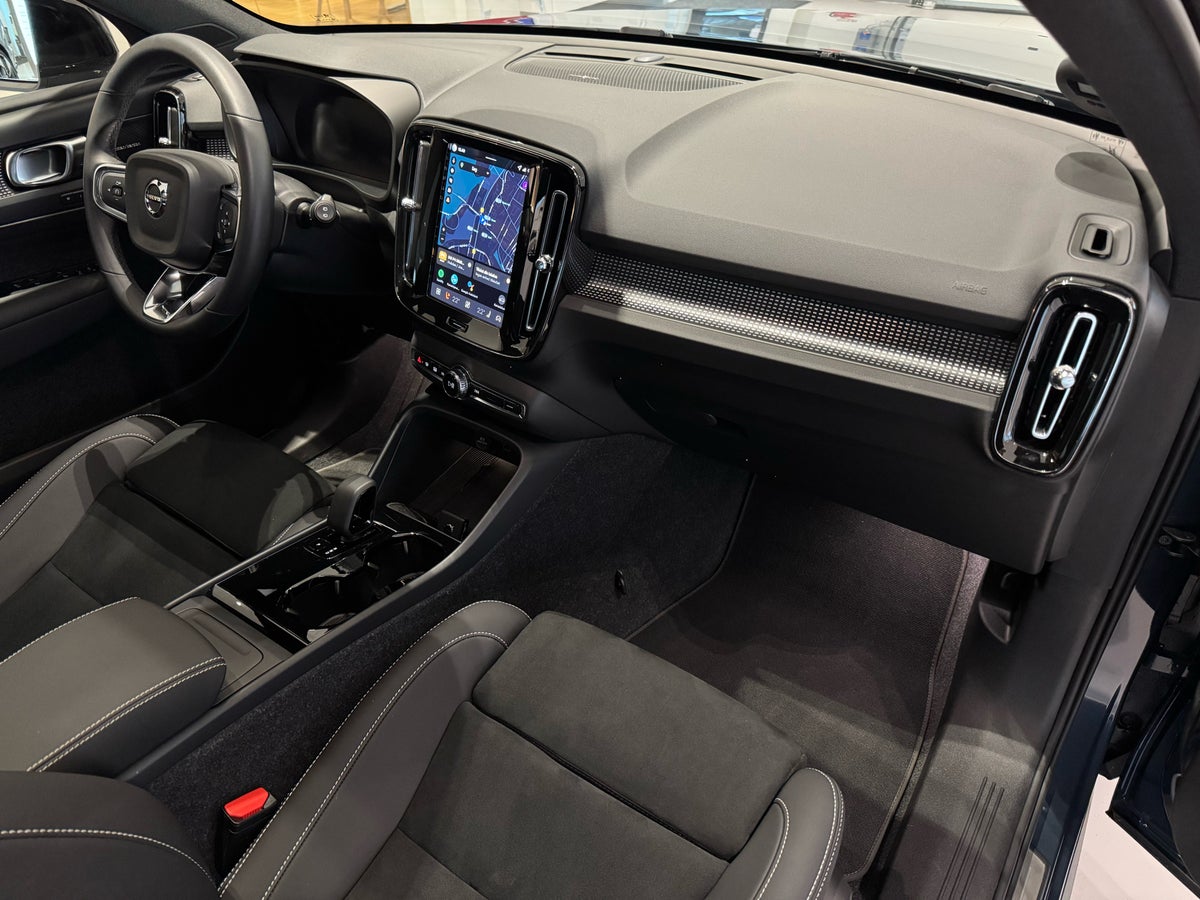 Volvo EX40 Extended Range Black Edition billede 10