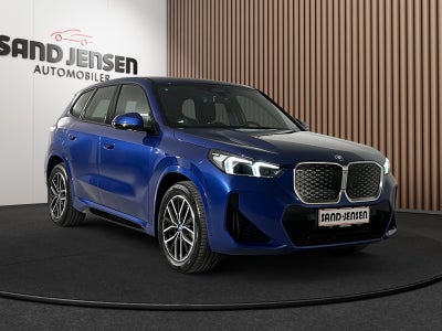 BMW iX1 eDrive20 M-Sport Van