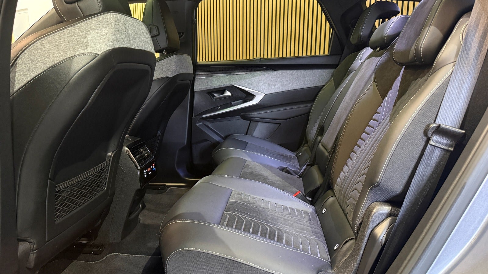 Billede af Peugeot e-5008 77 GT Pack AWD 7prs