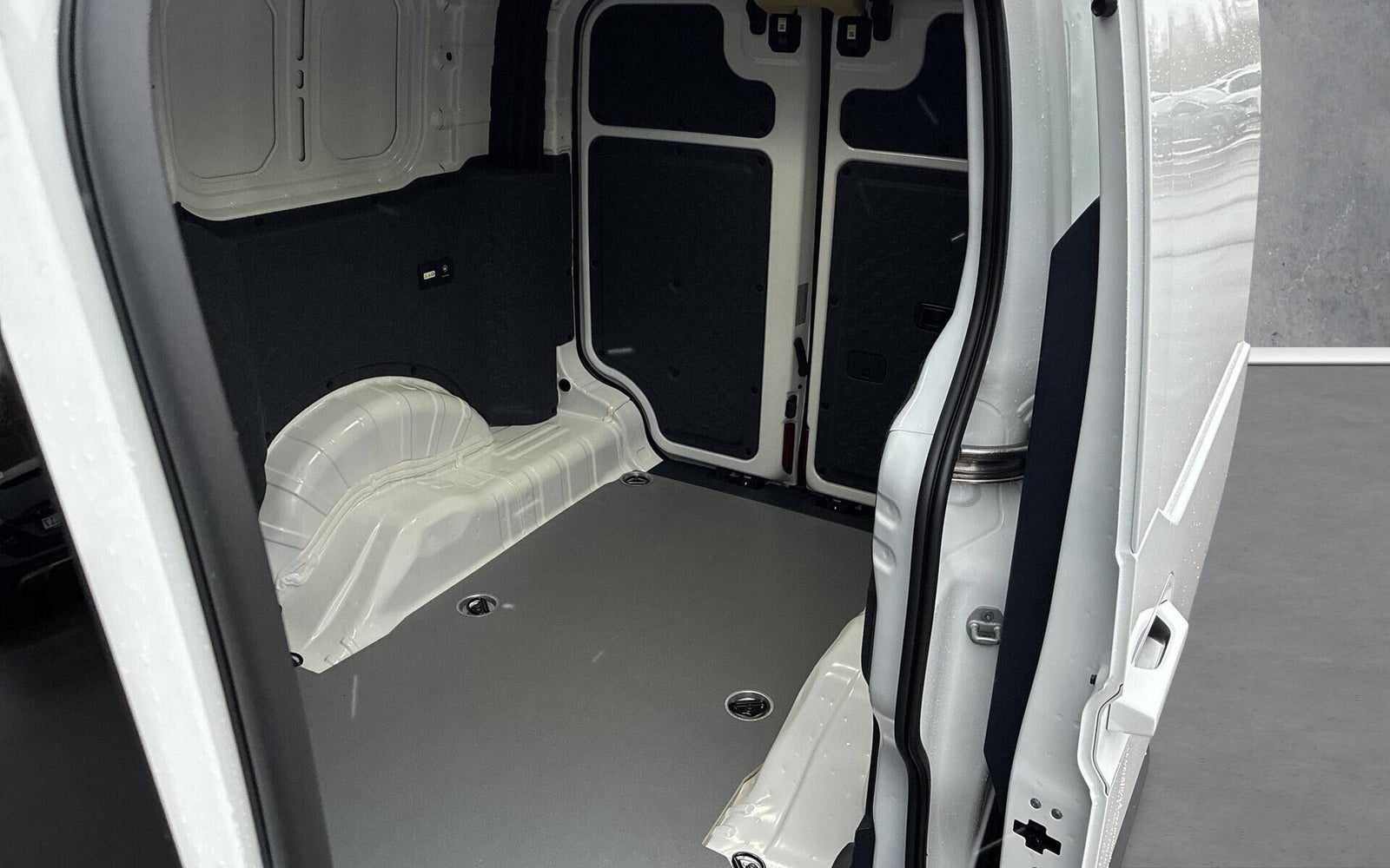 Kia PV5 Long Range Work Pro