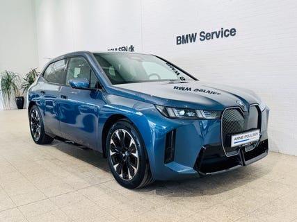 BMW iX