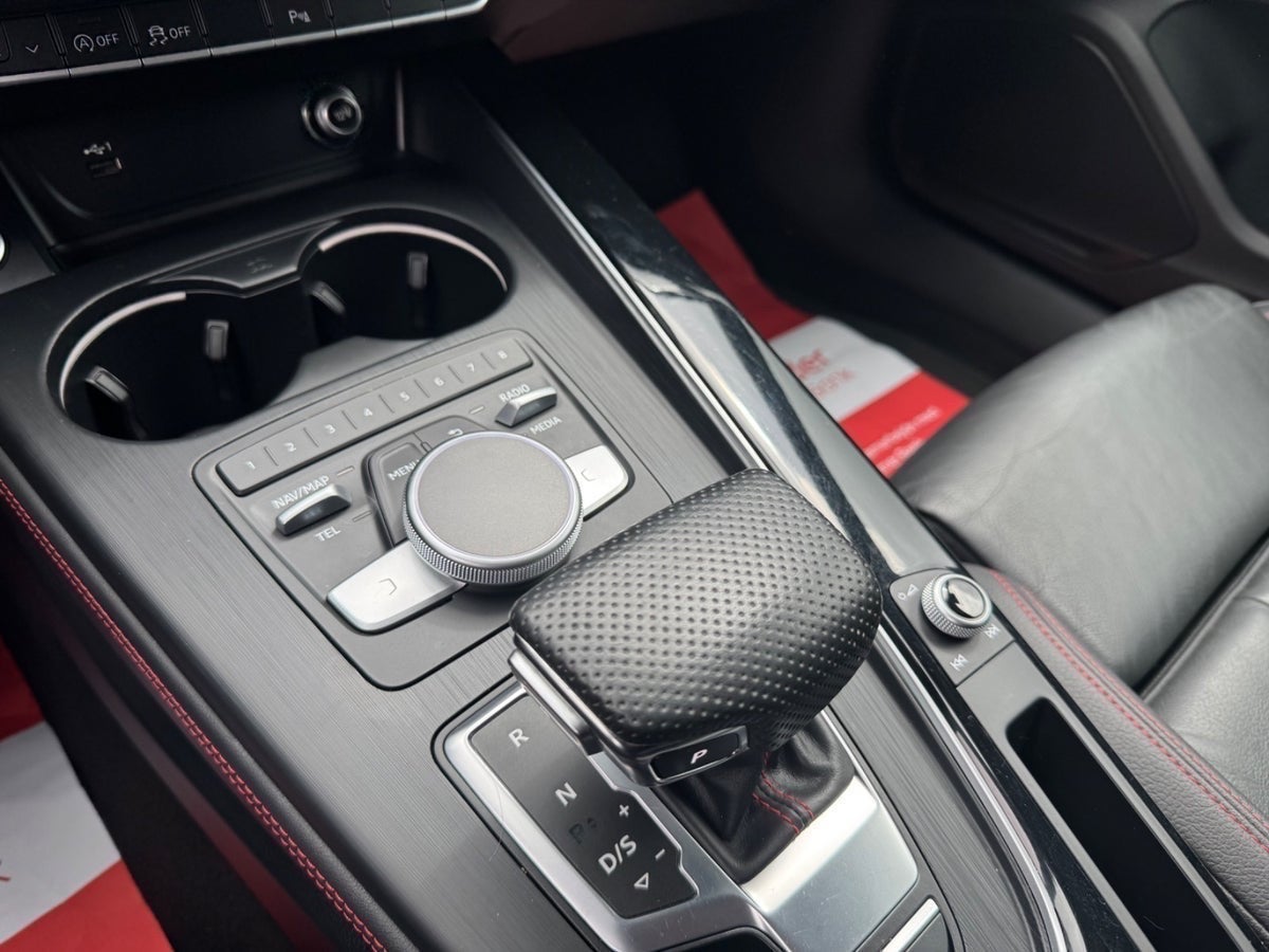 Audi A4 TDi Sport Avant quattro S-tr.