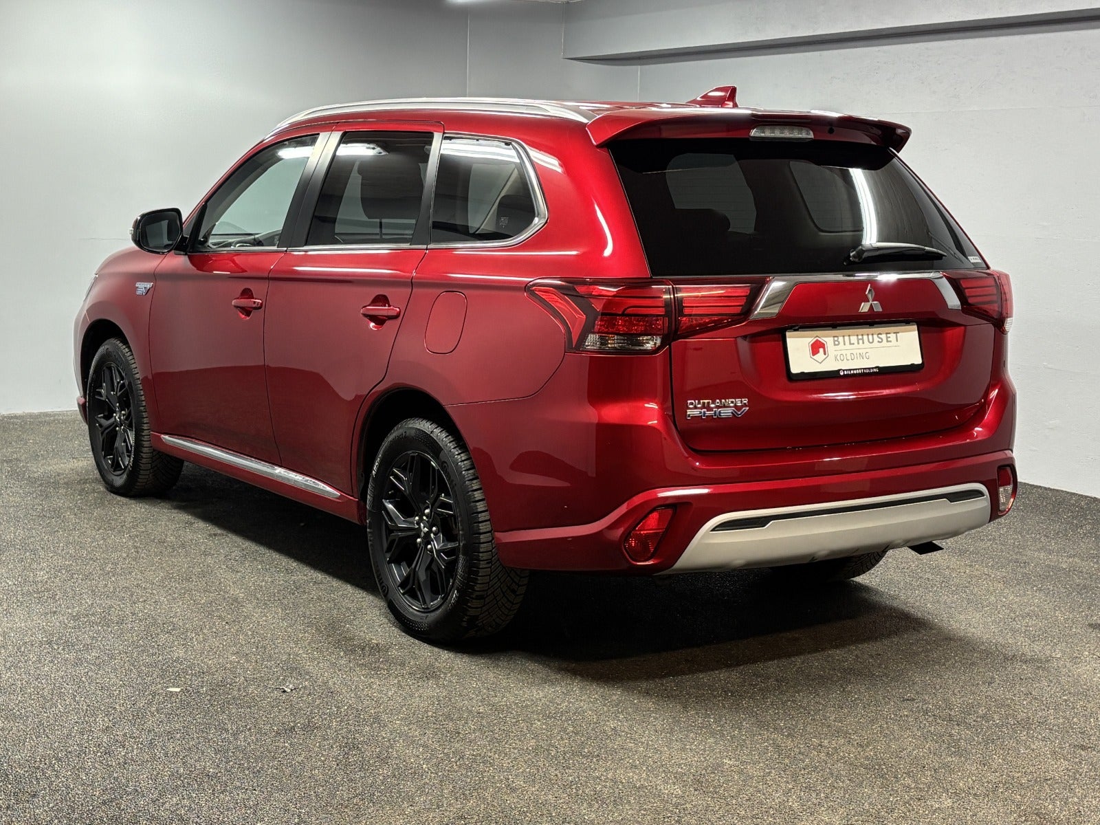 Billede af Mitsubishi Outlander 2,4 PHEV Inform+ CVT 4WD