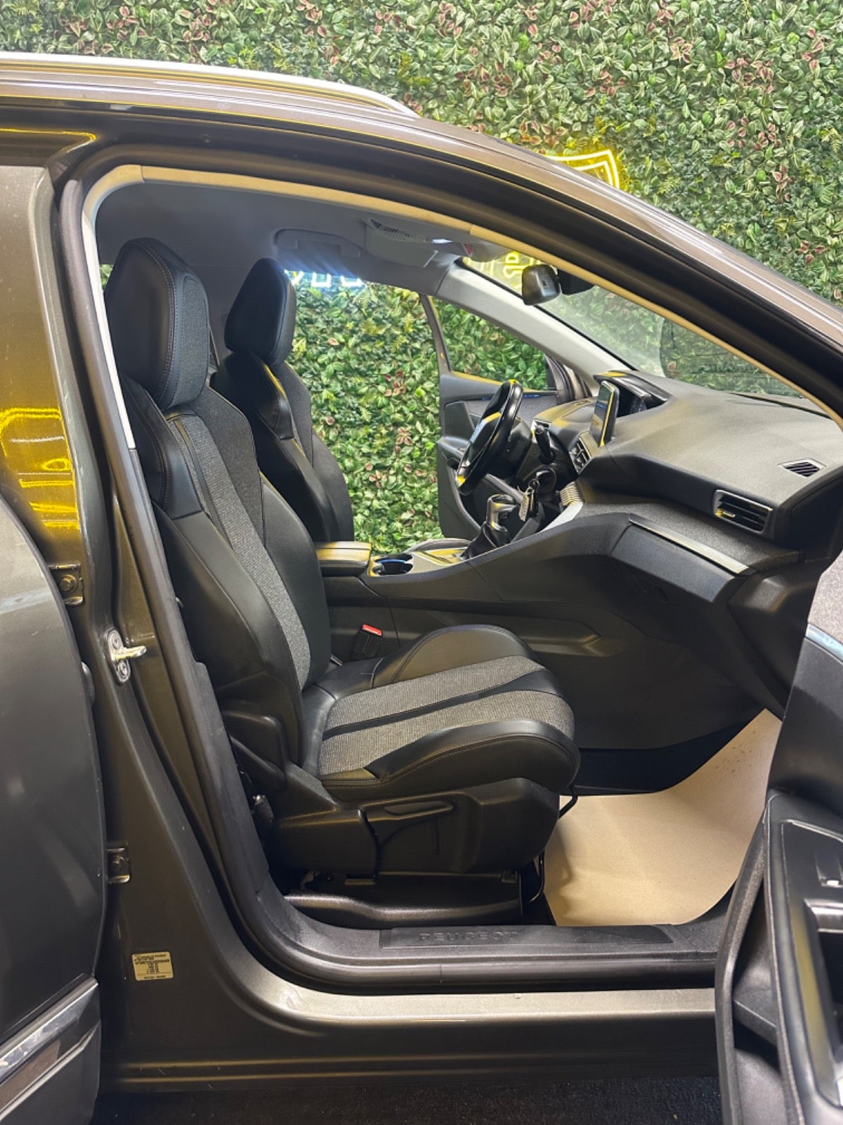 Billede af Peugeot 5008 1,5 BlueHDi 130 Allure 7prs