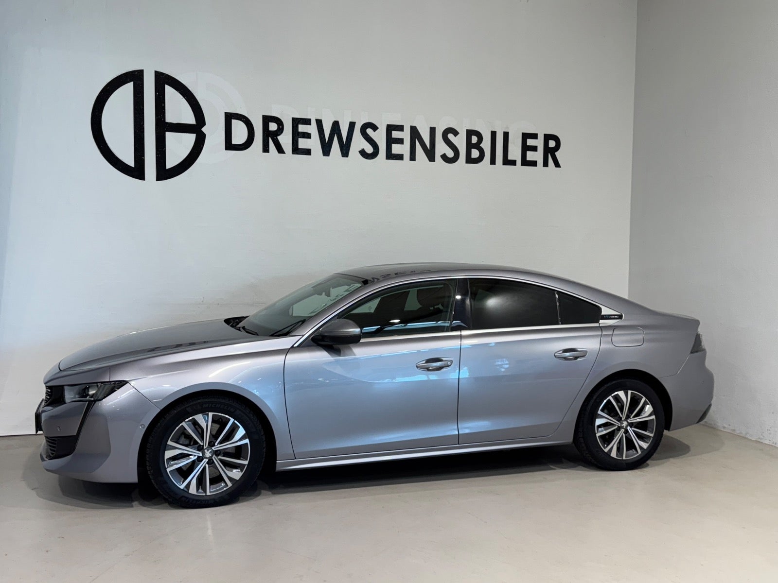 Peugeot 508 Hybrid Allure EAT8