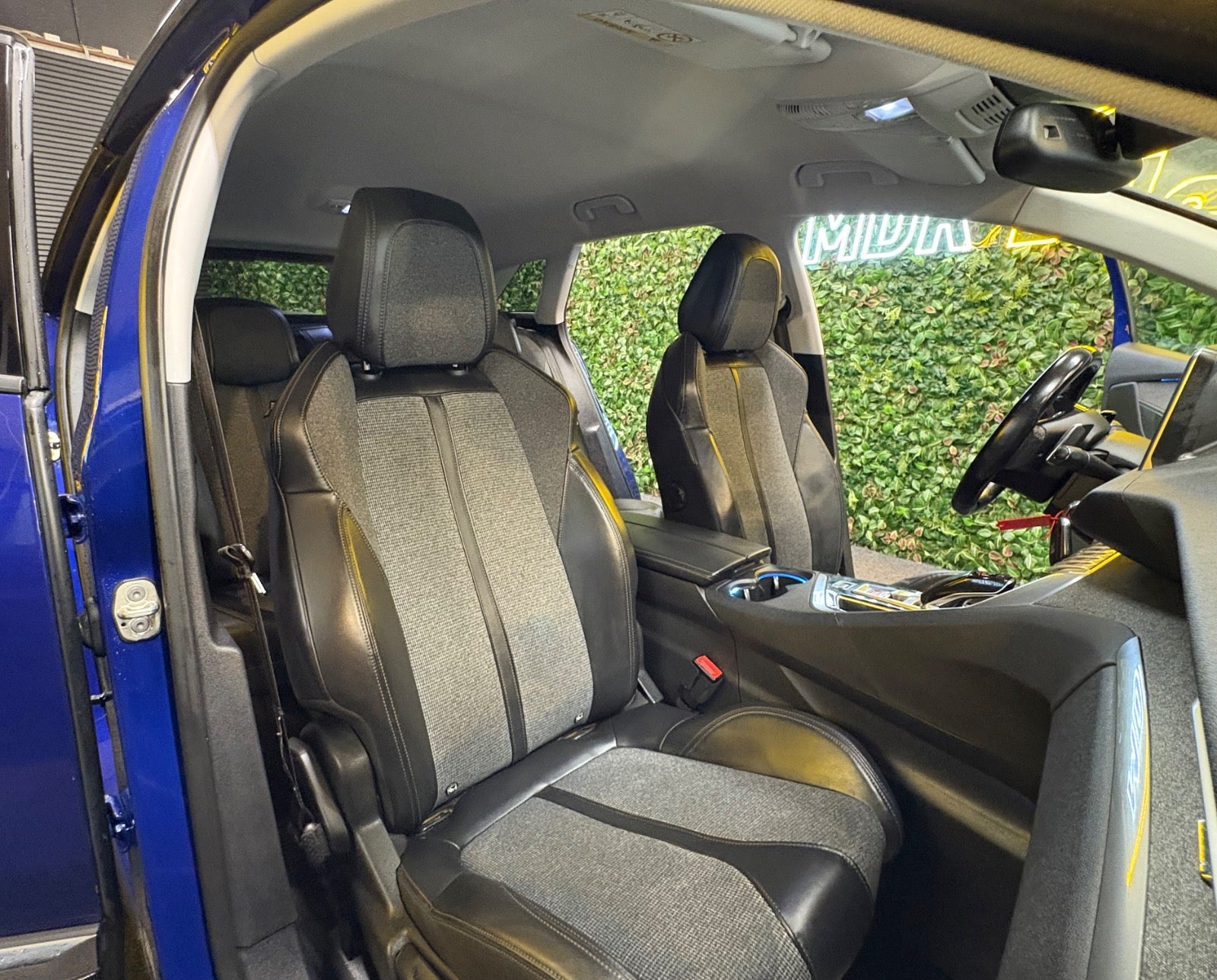 Billede af Peugeot 3008 1,6 BlueHDi 120 Allure EAT6