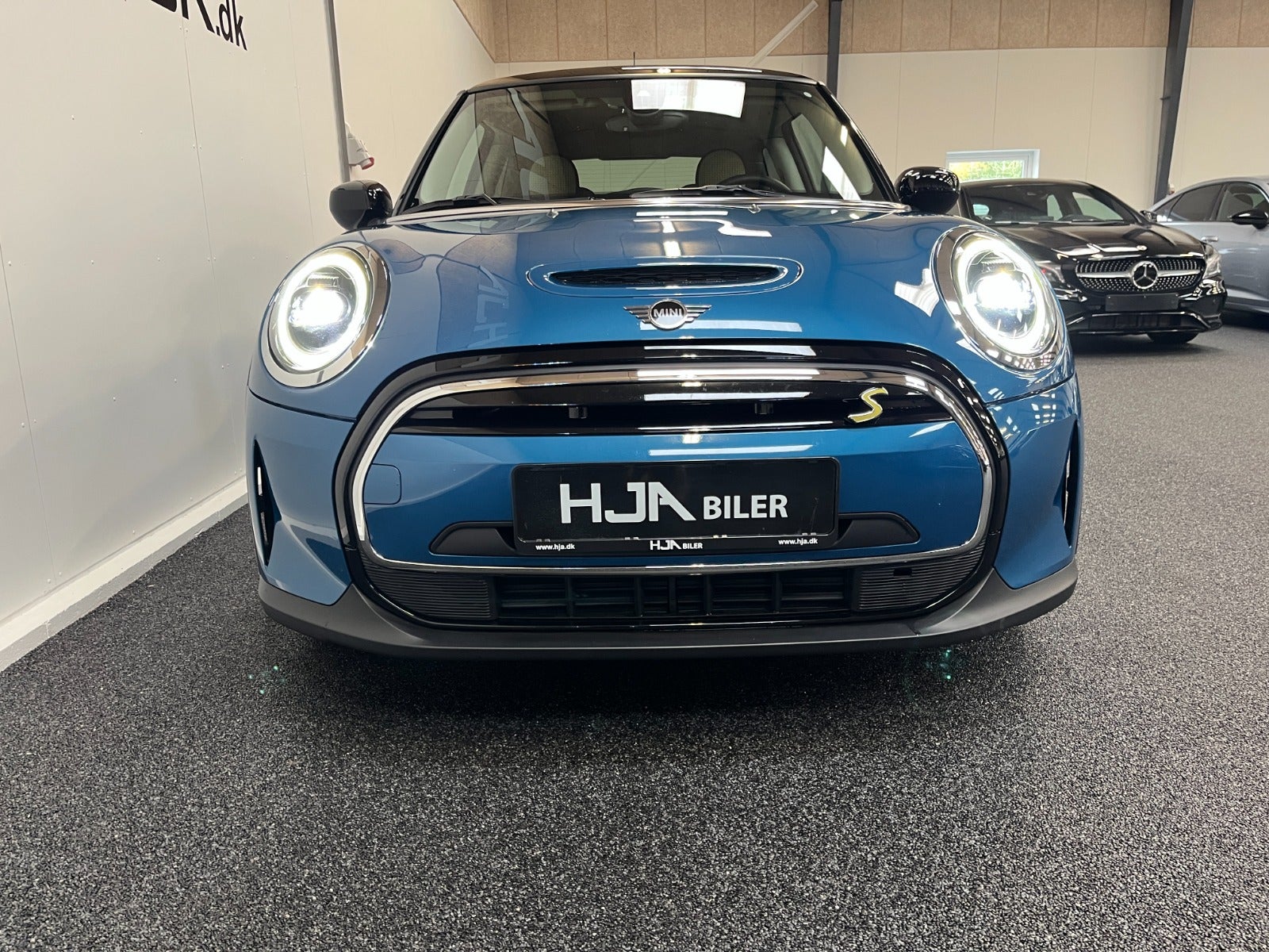 MINI Cooper SE Trim M