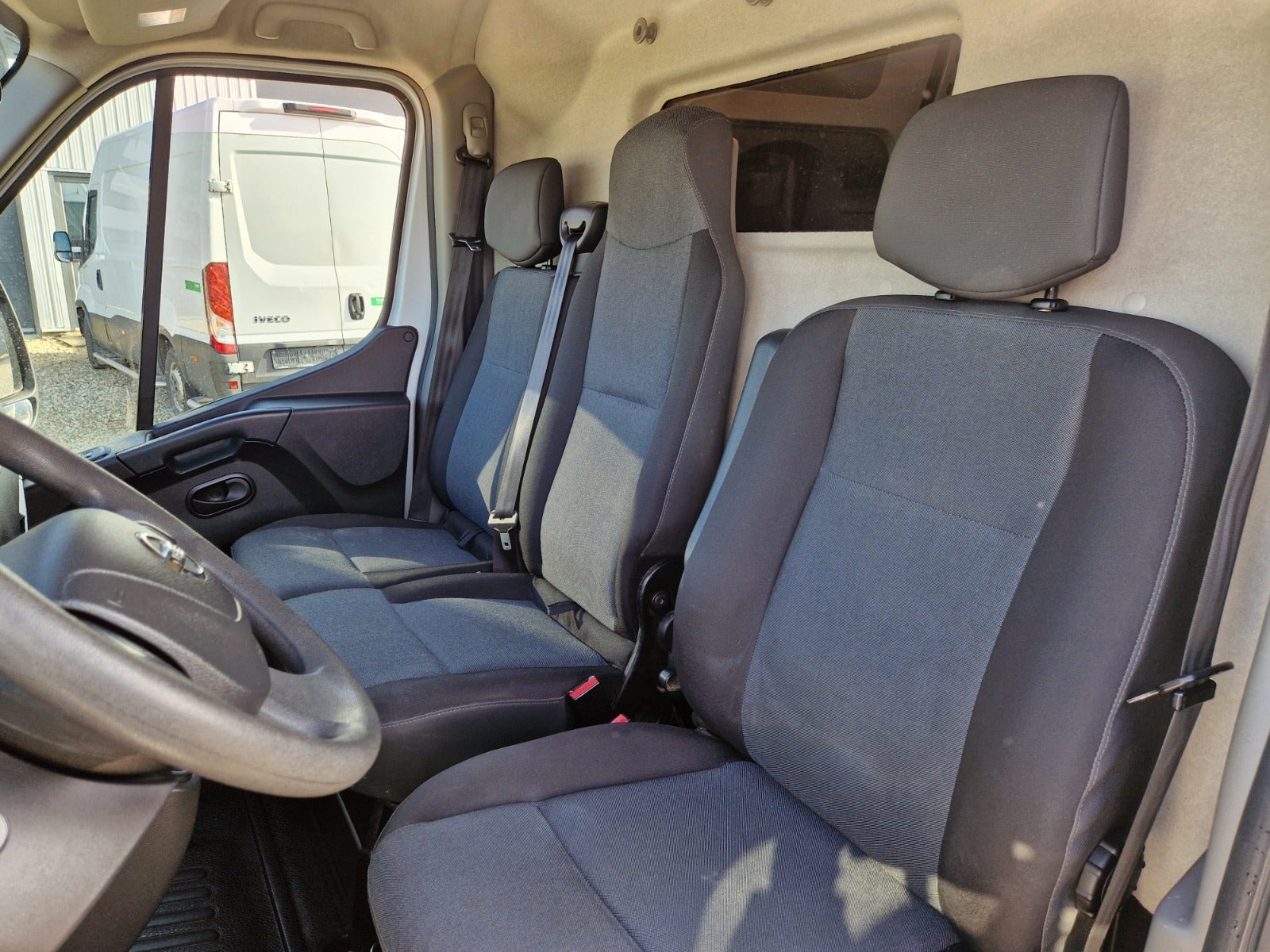 Billede af Nissan NV400 2,3 dCi 150 L2H2 Kassevogn