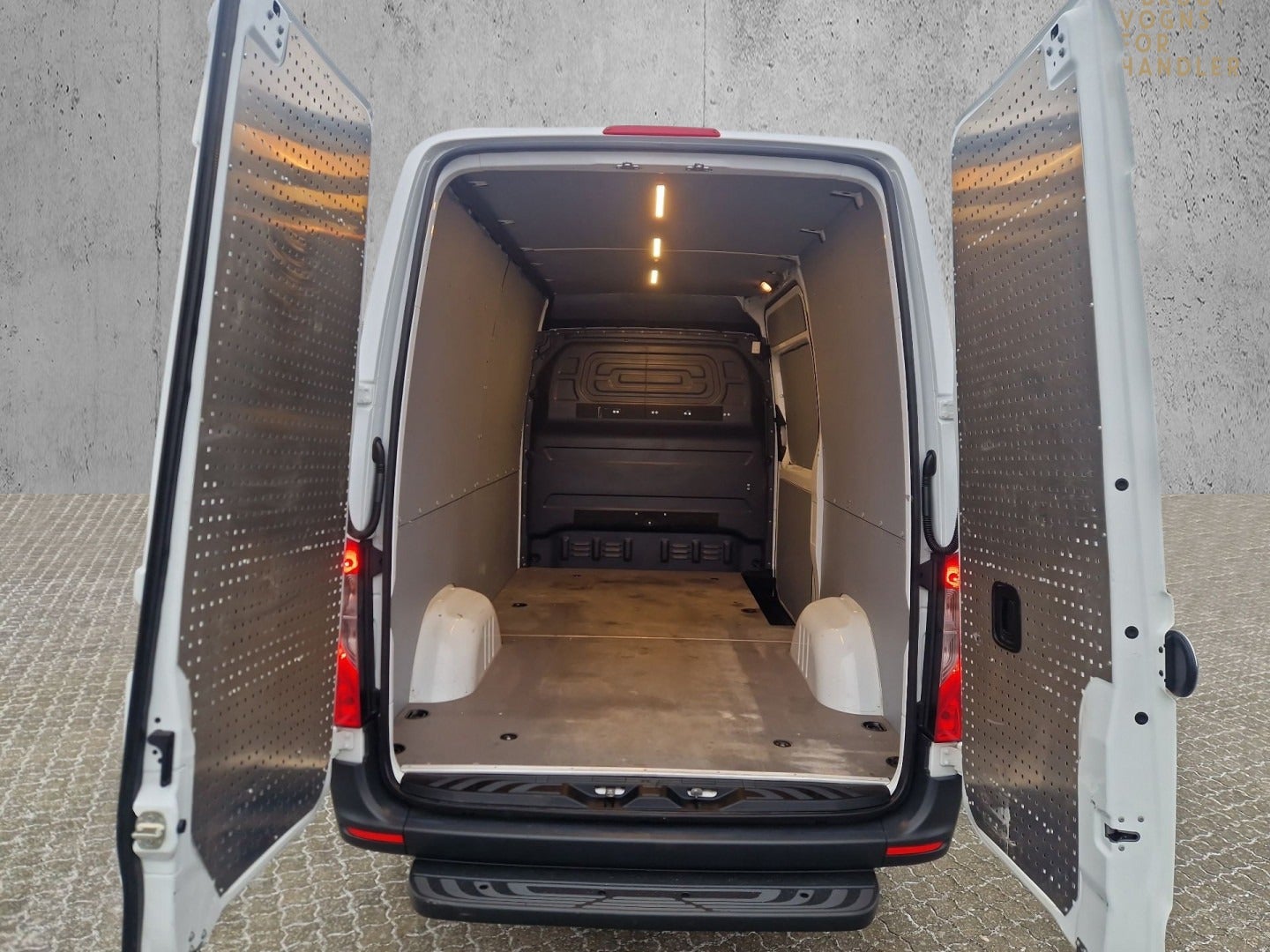 Billede af Mercedes Sprinter 317 2,0 CDi A2 Kassevogn aut. RWD