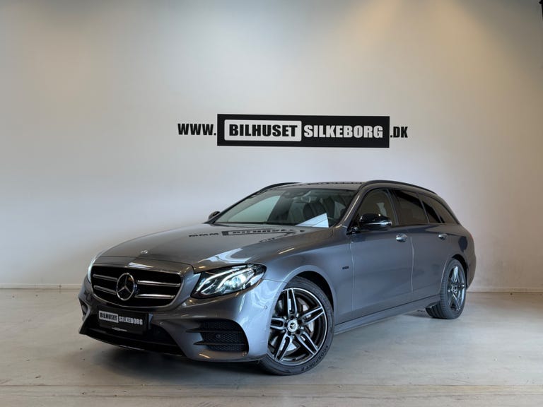 Mercedes E300 de AMG Line stc. aut.