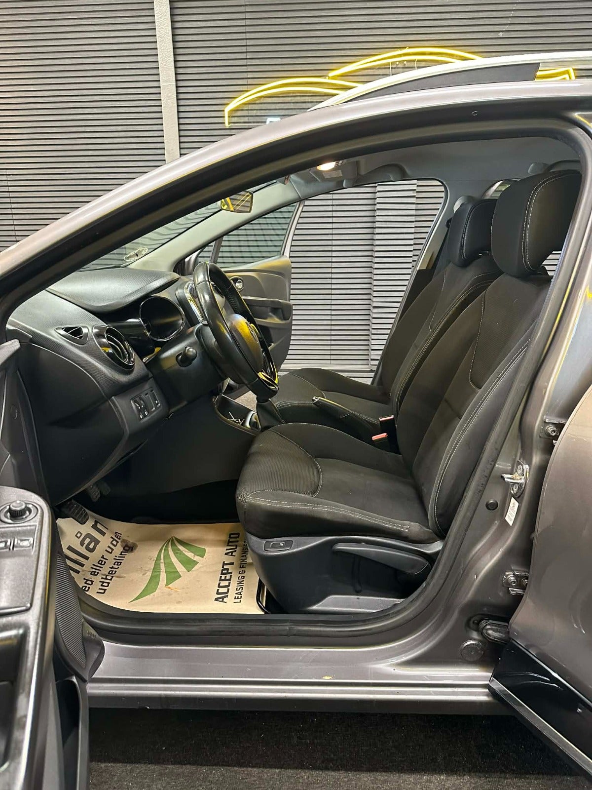 Billede af Renault Clio IV 1,5 dCi 90 Expression Sport Tourer Van