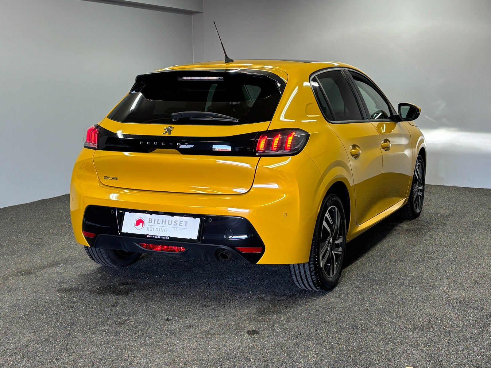 Billede af Peugeot 208 1,2 PureTech 100 Allure Sky