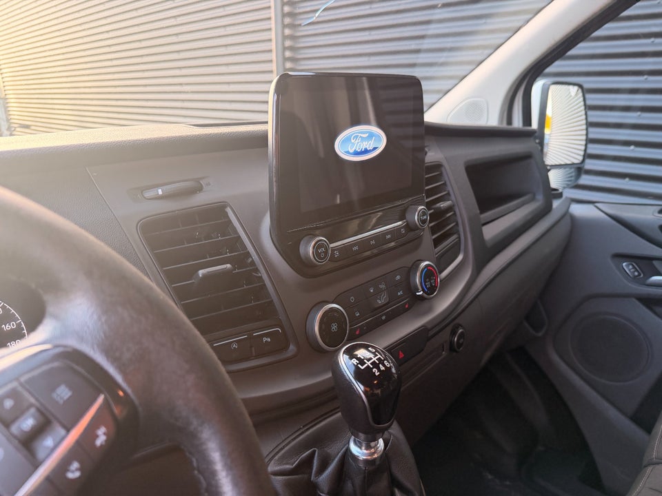 Ford Transit Custom 320 L2, Billede 4