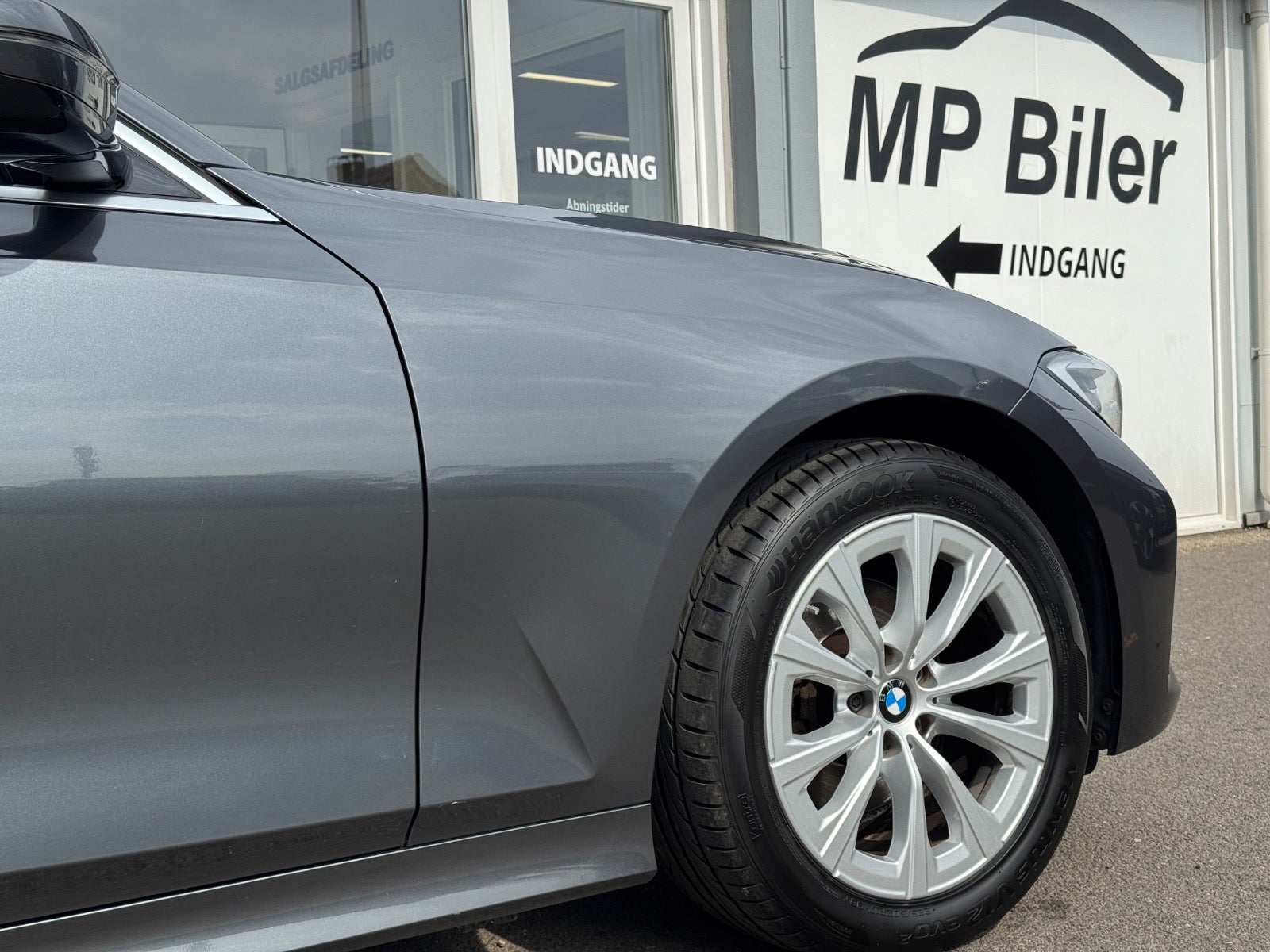 Billede af BMW 320d 2,0 Touring Connected aut.