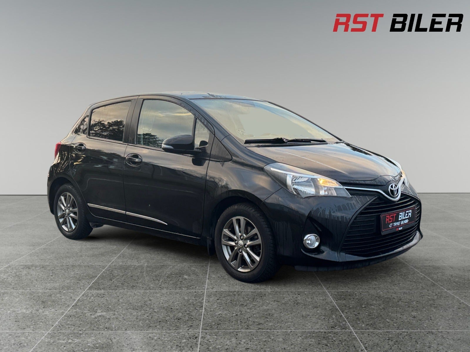 Toyota Yaris 2016