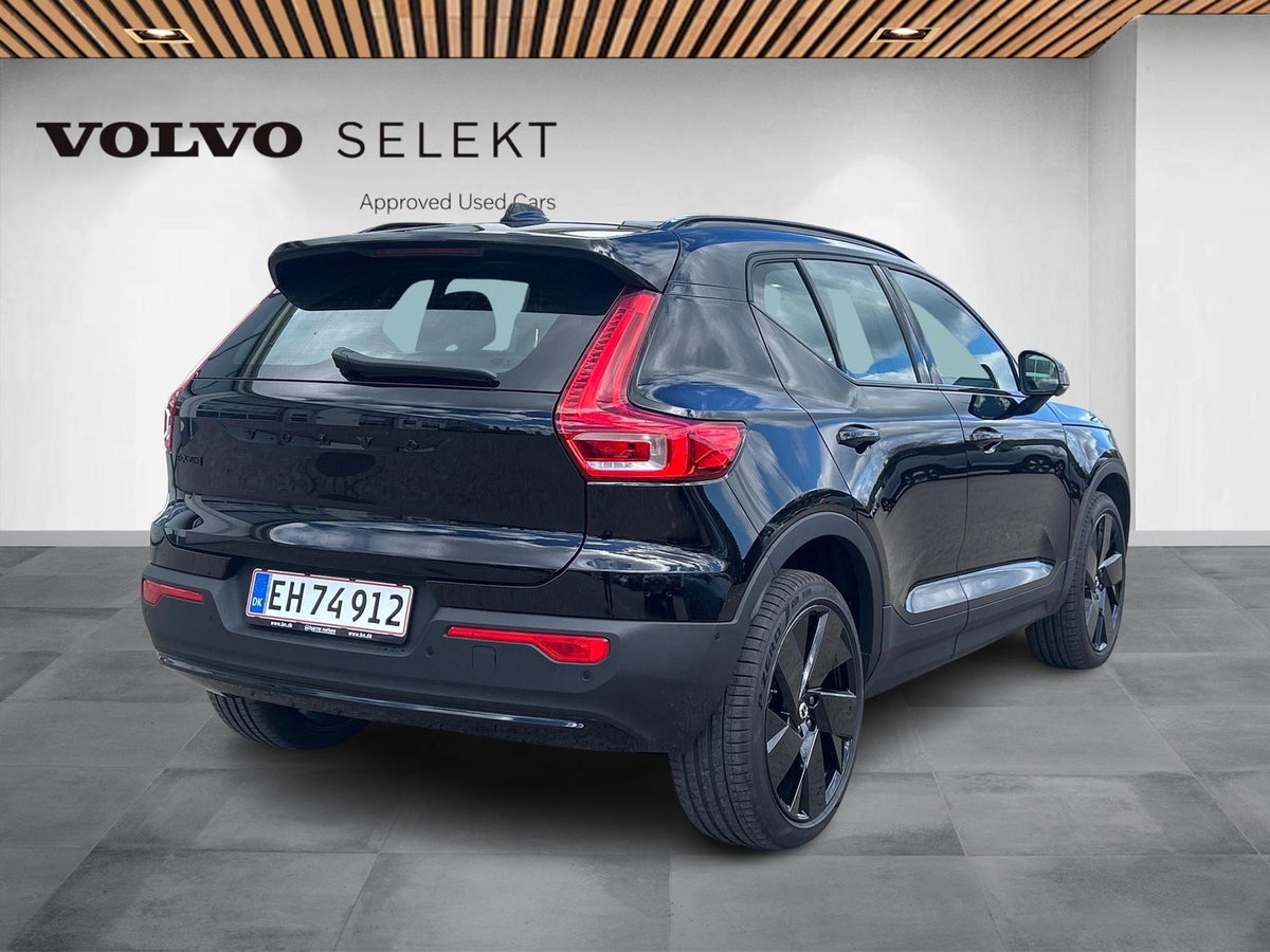 Volvo EX40 Extended Range Black Edition billede 2