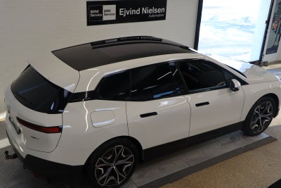 BMW iX xDrive40 Fully Charged