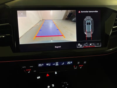 Audi Q4 e-tron S-line quattro Van