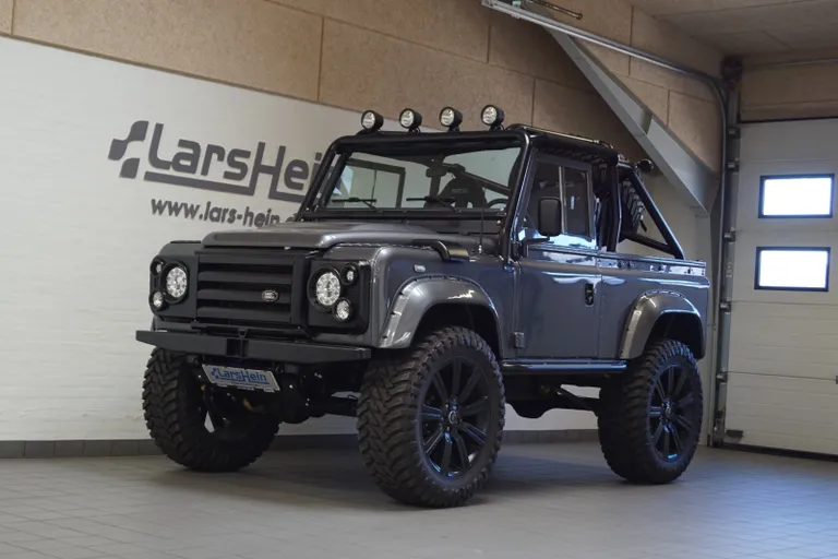 Land Rover Defender 90 TD5 Soft-top