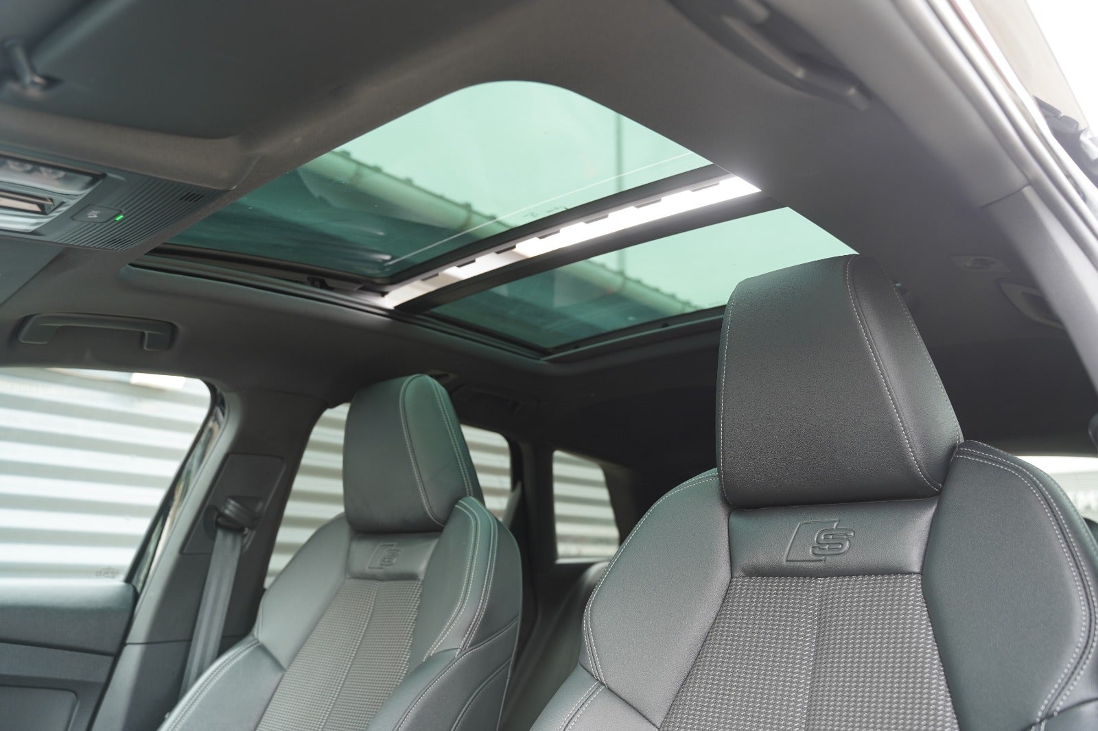 Billede af Audi Q4 e-tron 50 S-line quattro