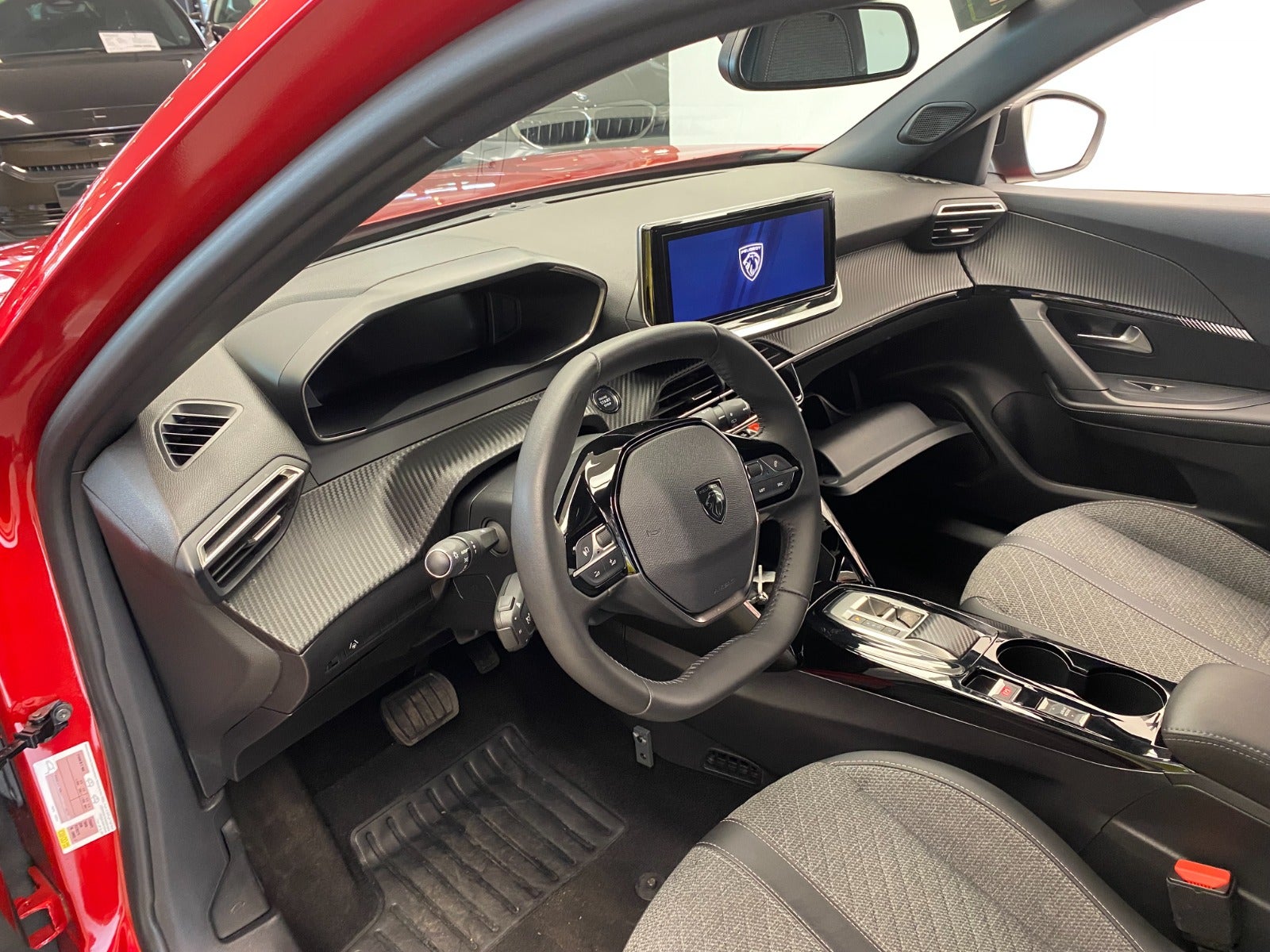 Billede af Peugeot e-2008 54 Allure