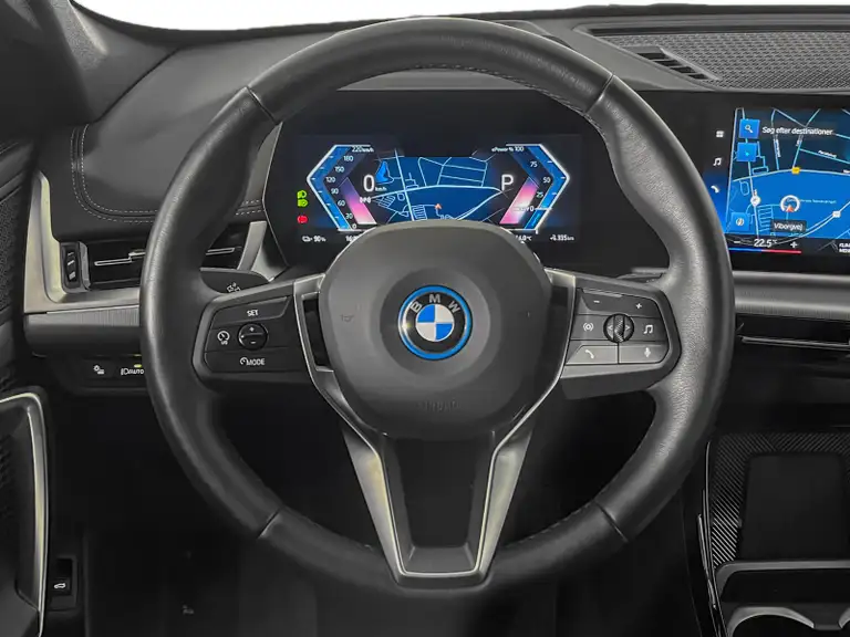 BMW iX1 xDrive30 X-Line