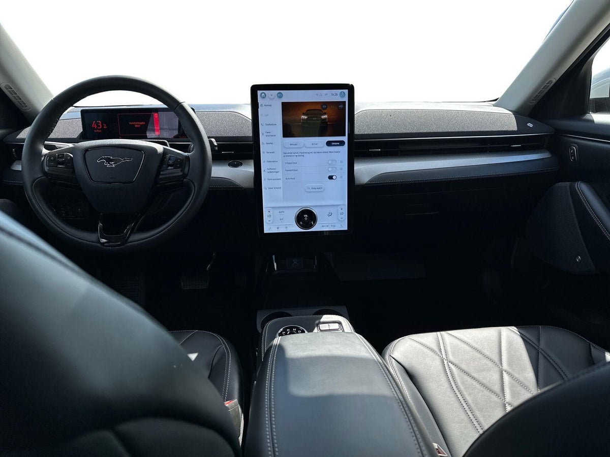 Ford Mustang Mach-E Standard Range billede 3