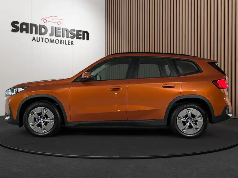 BMW iX1 xDrive30