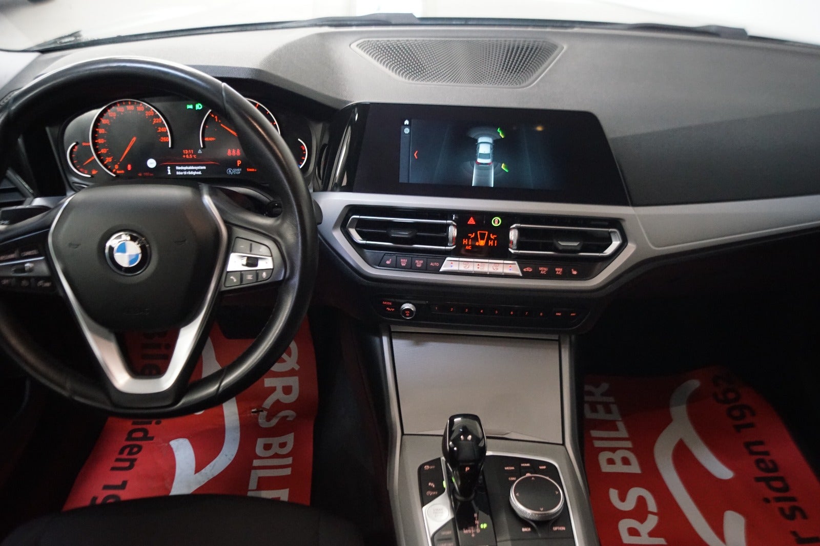 BMW 320d Connected aut.