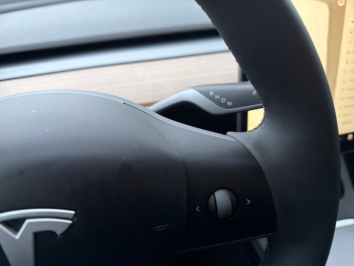 Tesla Model Y Long Range RWD billede 15