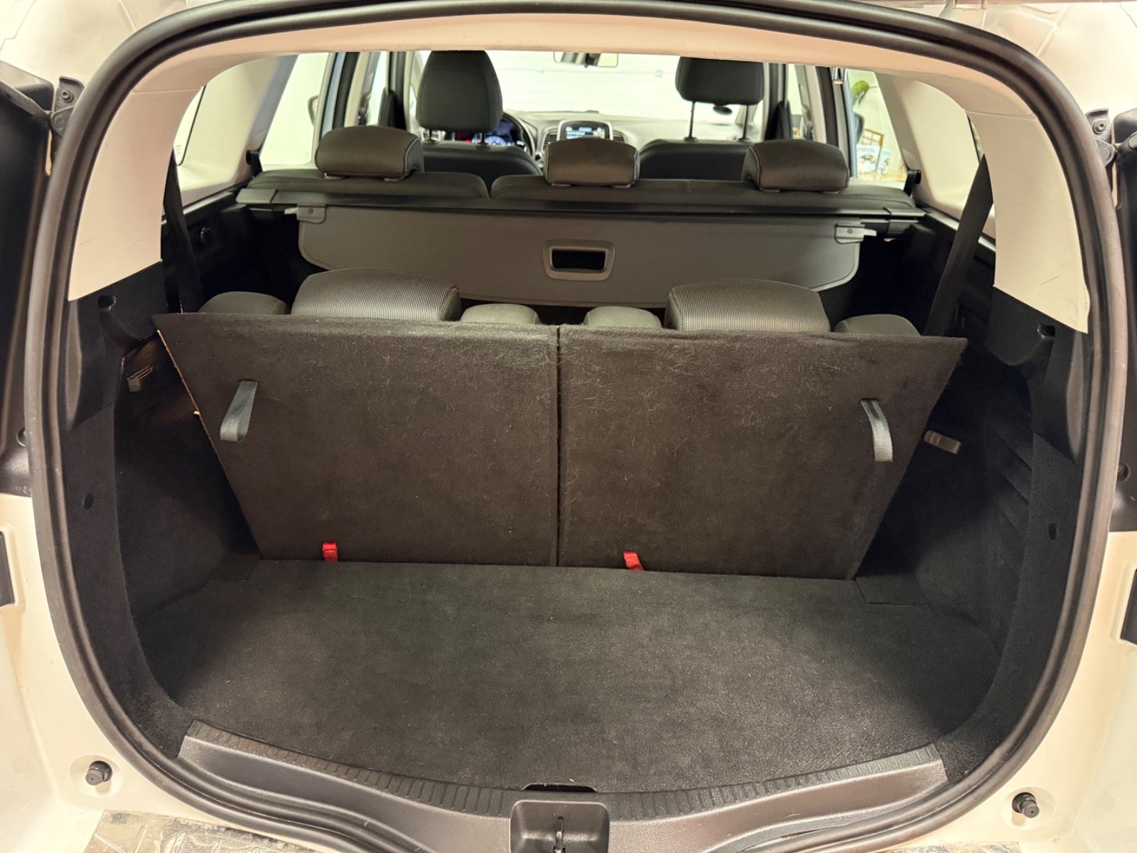 Billede af Renault Grand Scenic IV 1,3 TCe 140 Zen EDC 7prs