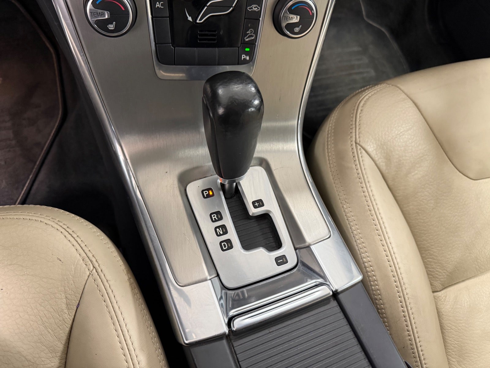 Billede af Volvo XC60 2,4 D3 163 Summum aut. AWD