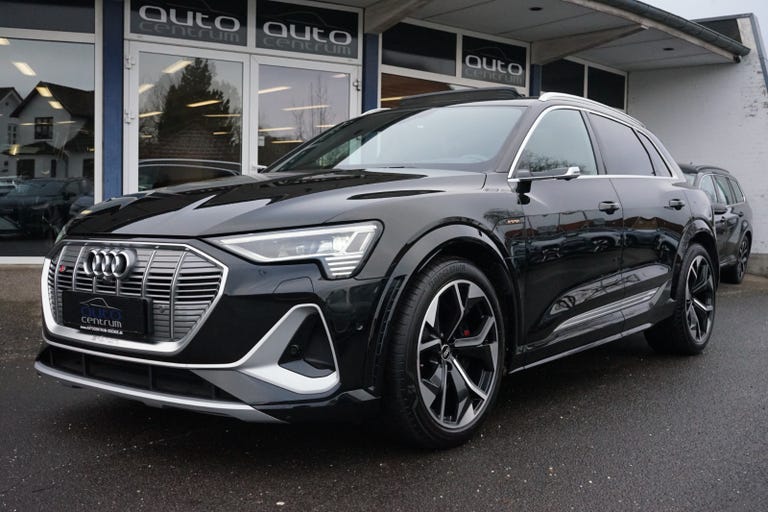 Audi e-tron S quattro