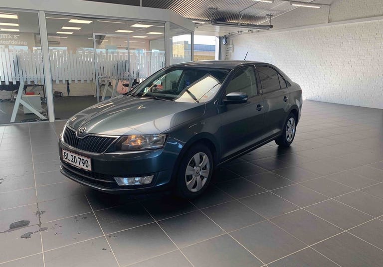 Skoda Rapid TSi 110 Ambition