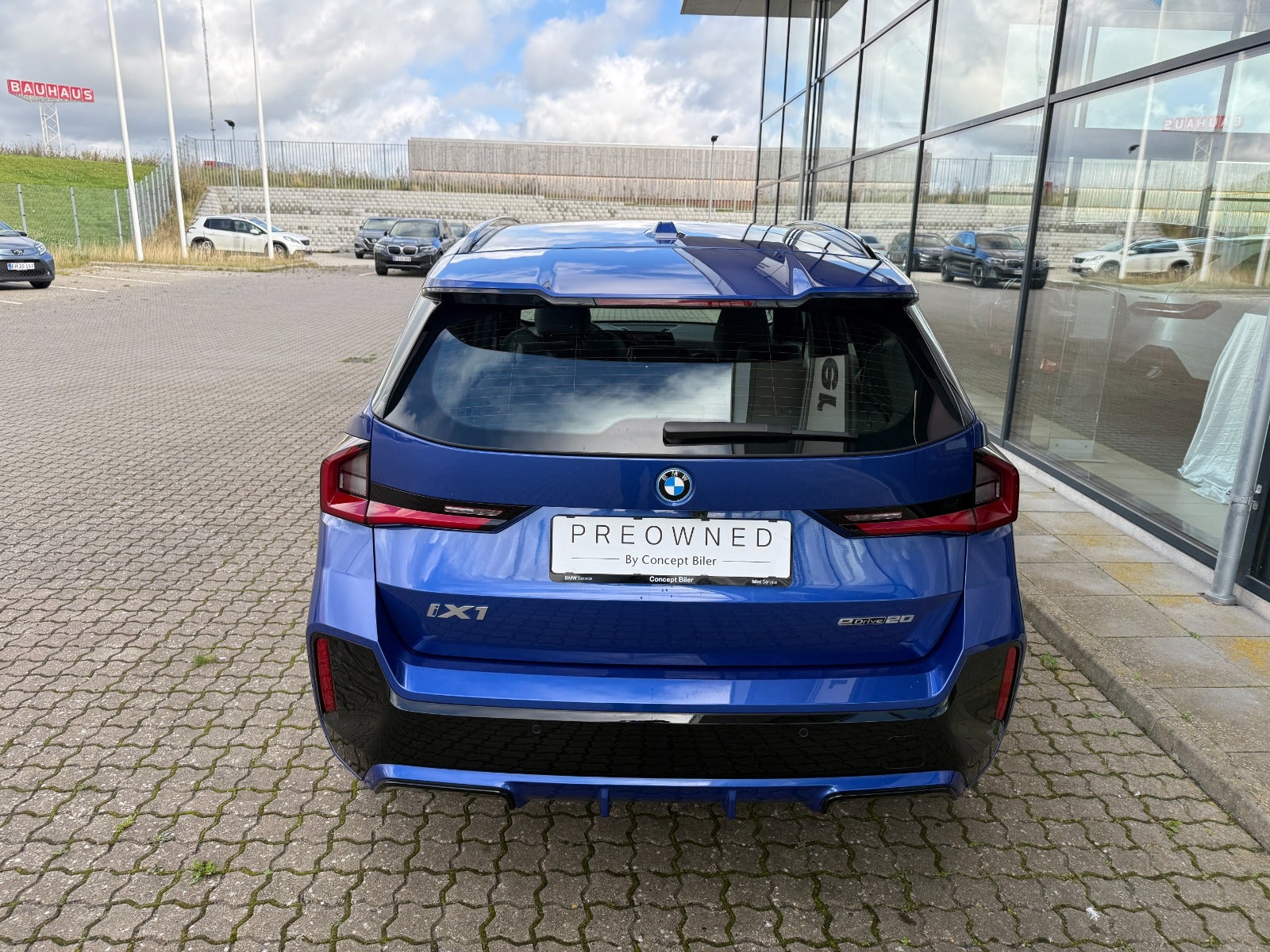 BMW iX1 eDrive20 M-Sport Premium 5d - 5