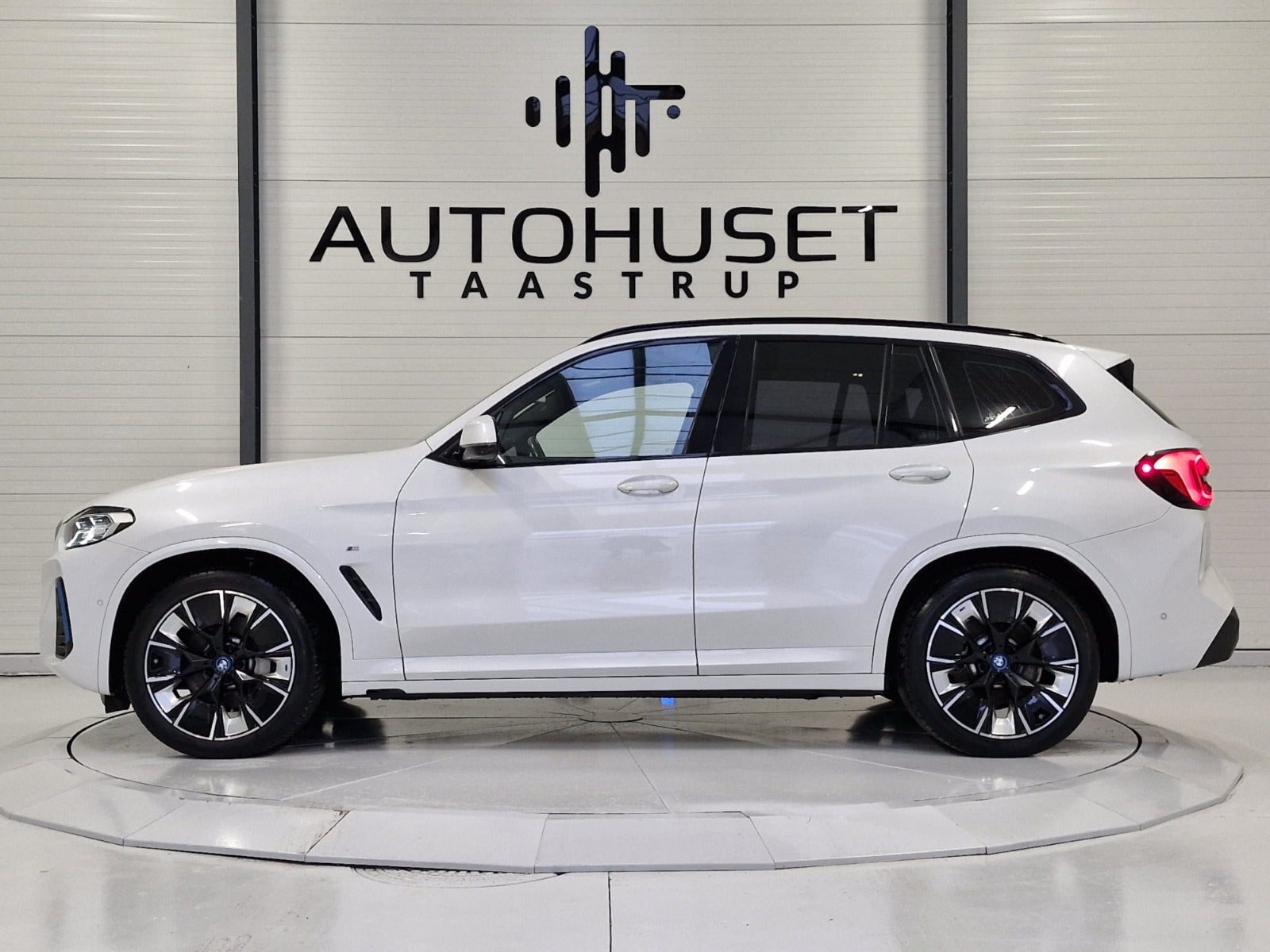 Billede af BMW iX3  Charged Plus M-Sport