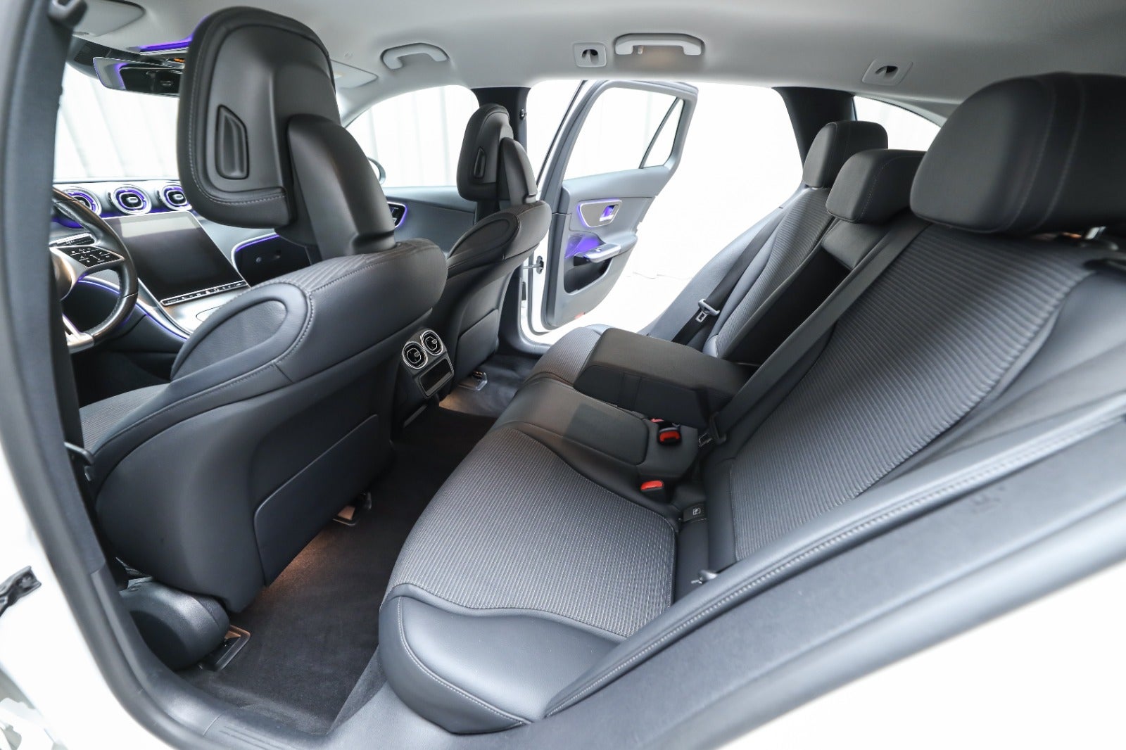 Mercedes-Benz C 300 e (5/8)