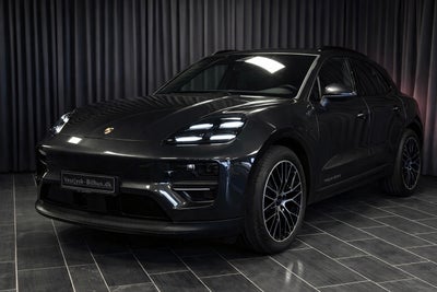Porsche Macan   5d