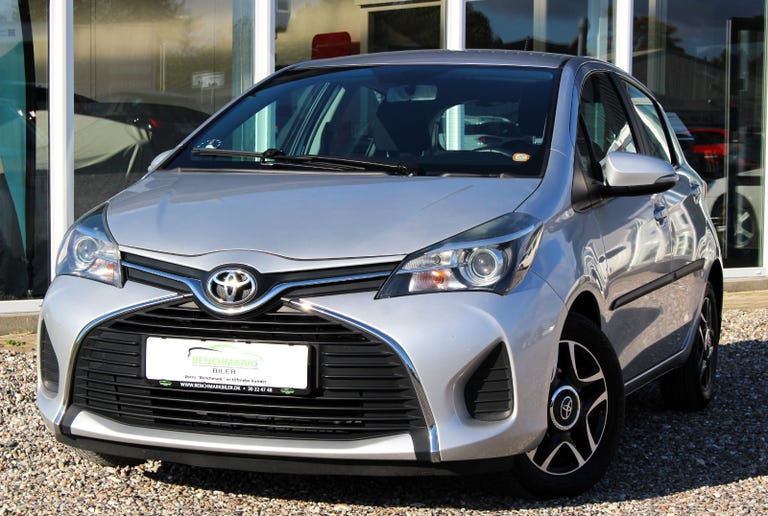 Toyota Yaris VVT-i T2