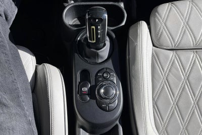 MINI Cooper SE Classic Trim