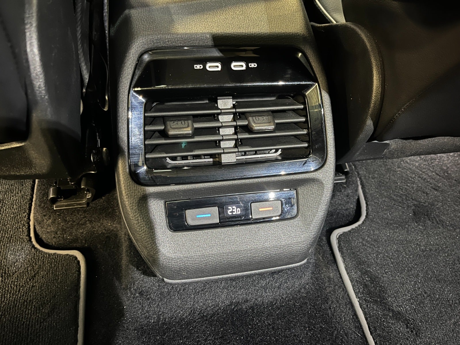 VW ID.4 1ST Max