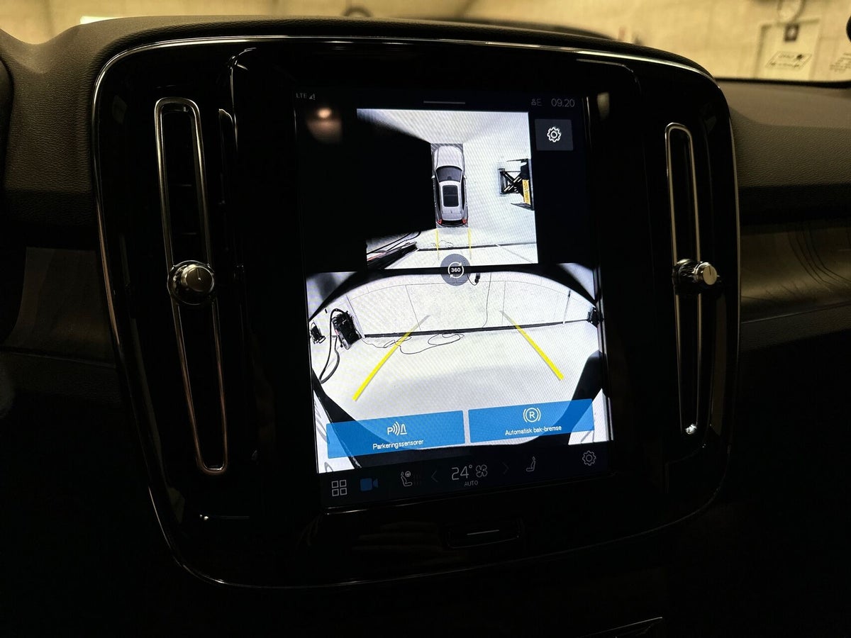 Volvo EX40 Extended Range Black Edition billede 15