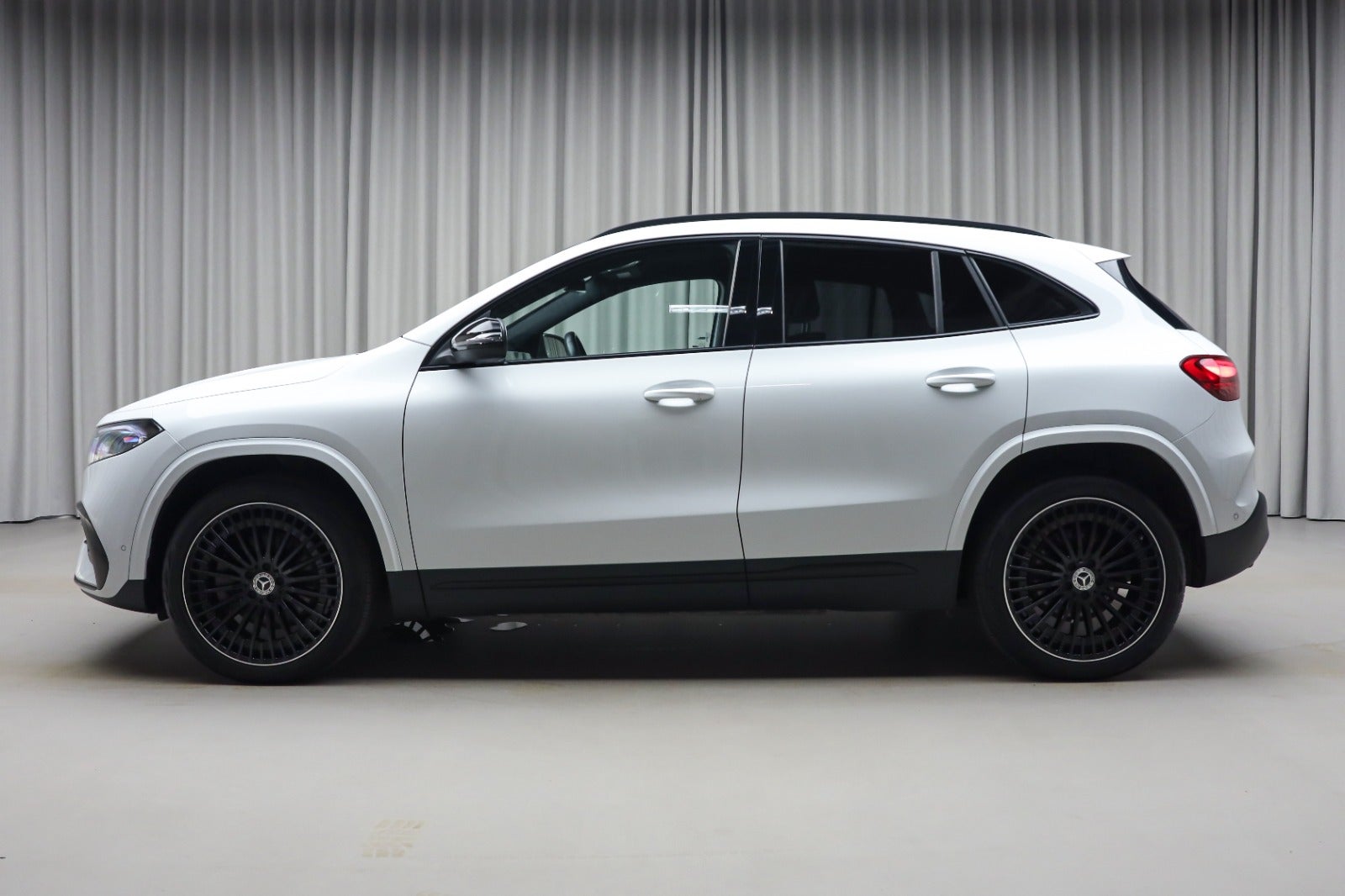Mercedes-Benz EQA 250+ (6/8)