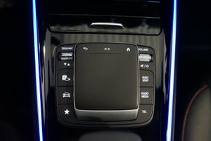 Mercedes EQA250