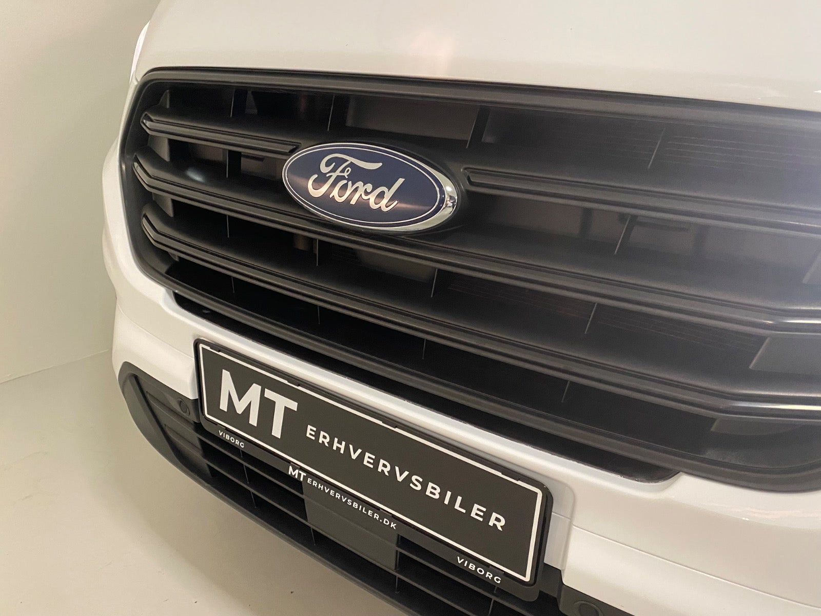 Billede af Ford Transit Custom 300L 2,0 TDCi 130 Trend