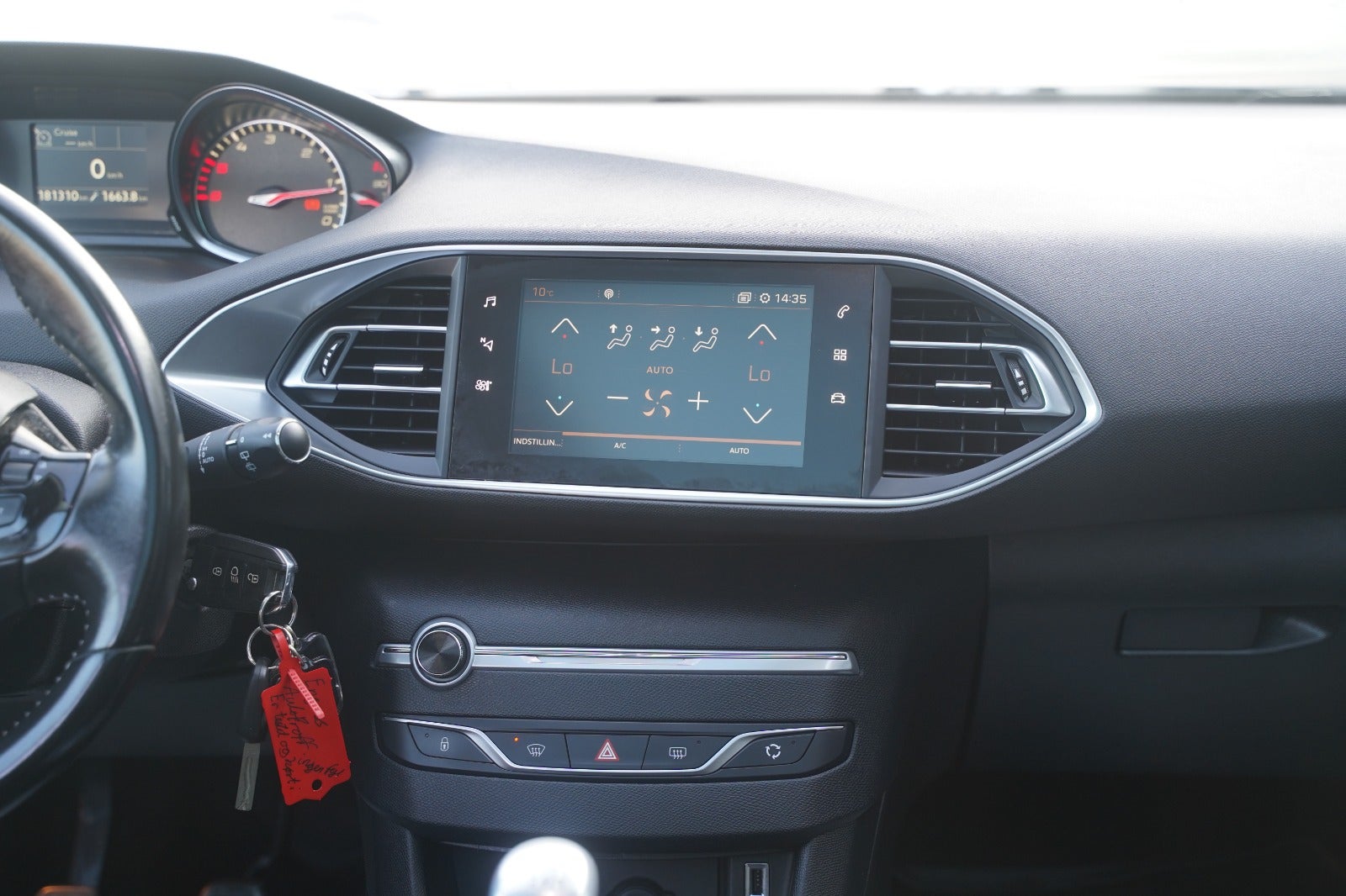 Billede af Peugeot 308 1,5 BlueHDi 130 Prestige Sky