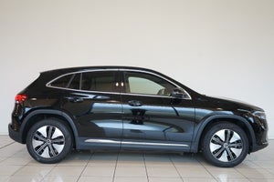 Mercedes EQA250+