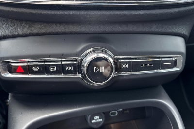 Volvo XC40 P6 ReCharge Core