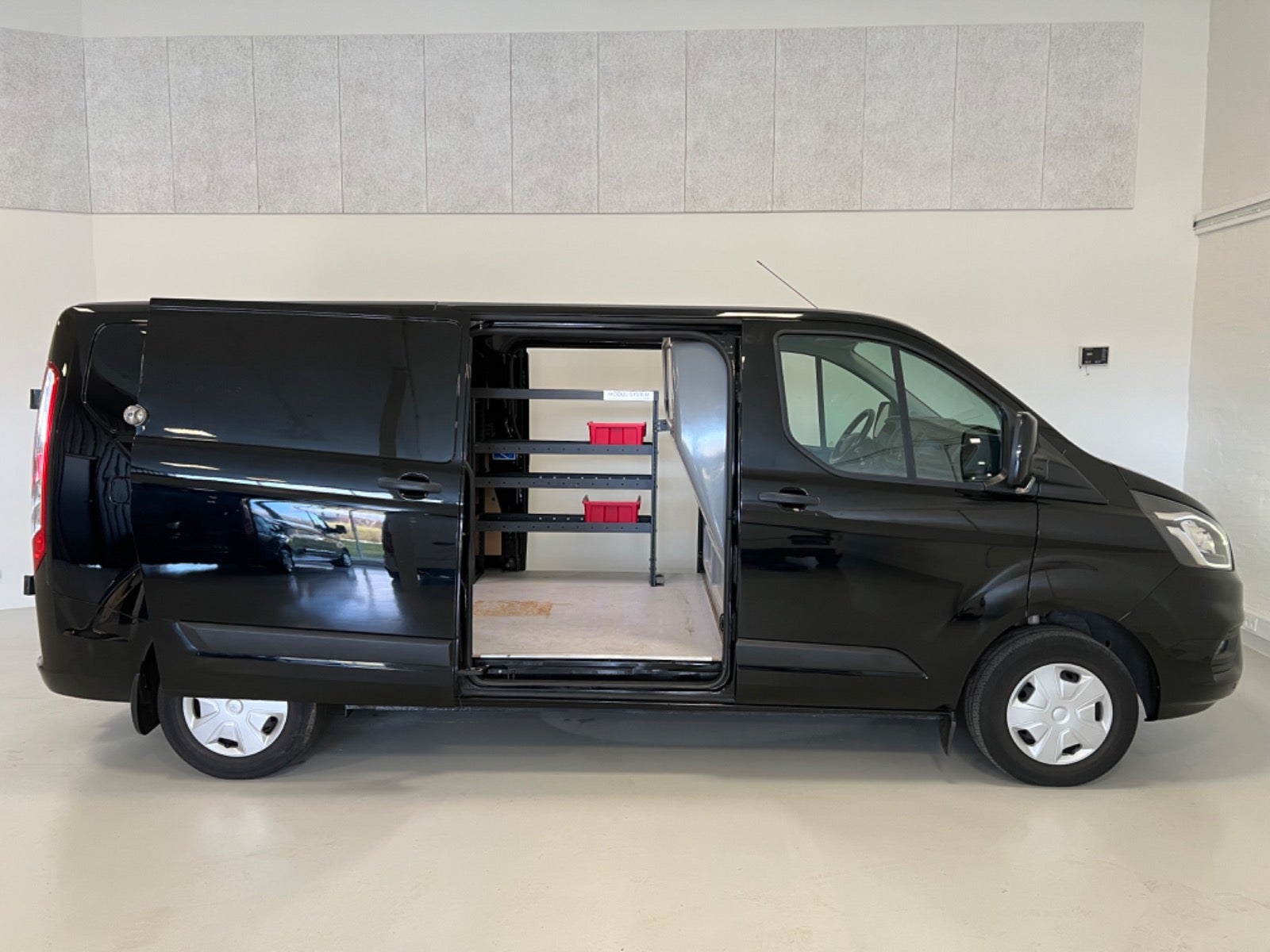 Billede af Ford Transit Custom 300L 2,0 TDCi 130 Trend