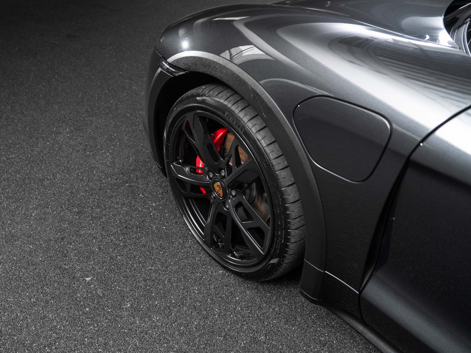 Gallery image 7 of 18